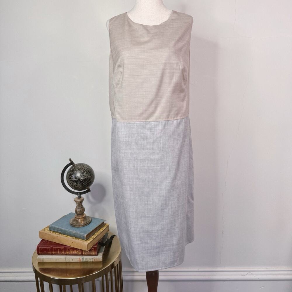 NWT AKRIS Reversible Wool Silk Sheath Dress Neutral Wool Silk Size 14 $1990 Mod